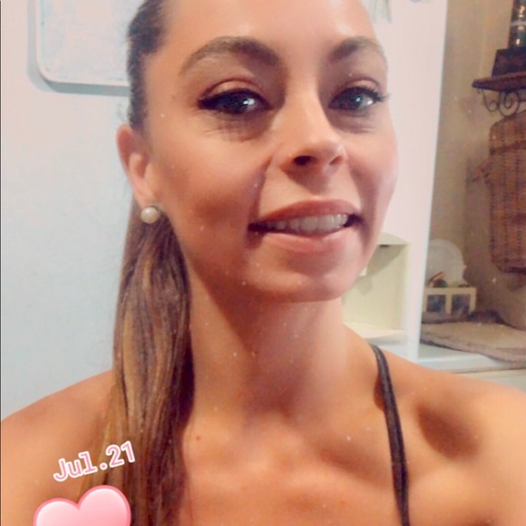 Meet your Posher, Angela - Picture 5 of 16